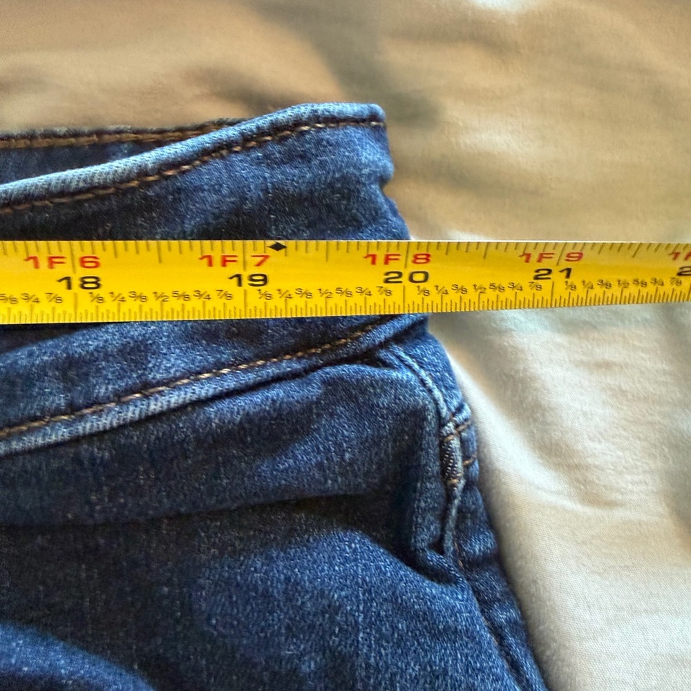 Universal Thread Blue Distressed Denim Shorts - Picture 7 of 8